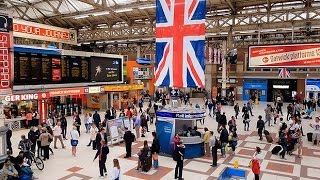 A Walk Through The London Victoria Station London England [upl. by Amik]